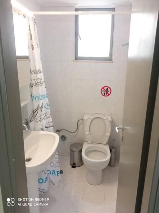 Lemon - Happyhostgr - Downtown Apartment Volos Esterno foto